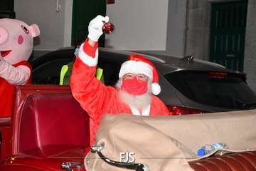 Papá Noel visita de sorpresa Lomo Magullo (Telde)/Francisco Javier Santana.